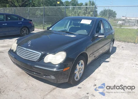 2002 Mercedes-Benz C 240 from USA, damaged, VIN WDBRF61J62F195116